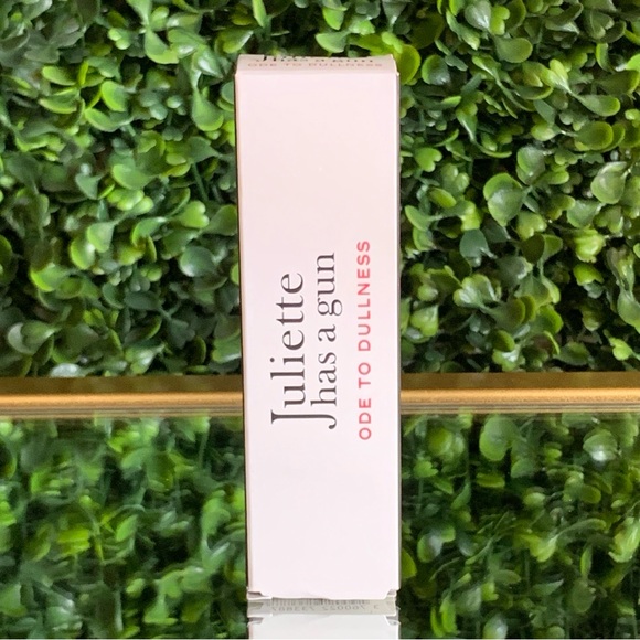 Juliette Has A Gun ODE TO DULLNESS Fragrance | NEW | Travel Size - Picture 3 of 10
